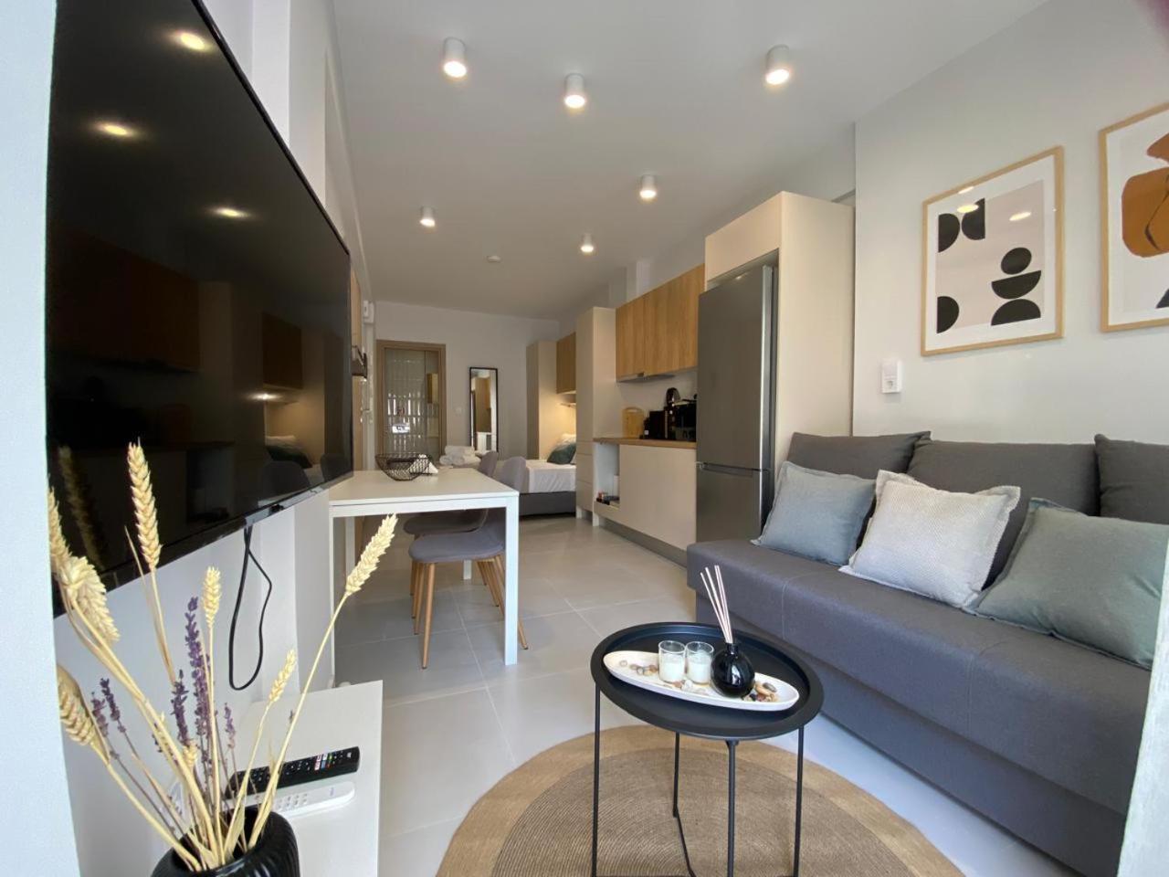 Alki-House Aparthotel Athena Bagian luar foto